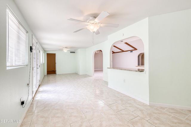 3212 OLD SPANISH Trail, El Paso, TX 79904