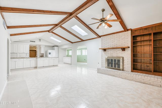 3212 OLD SPANISH Trail, El Paso, TX 79904