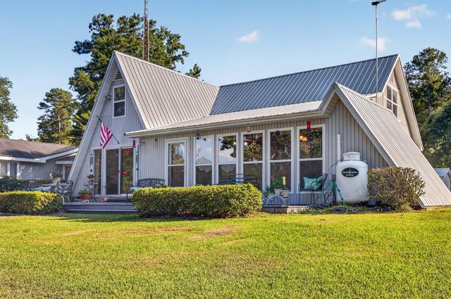 1039 Summerford Lane, Manning, SC 29102