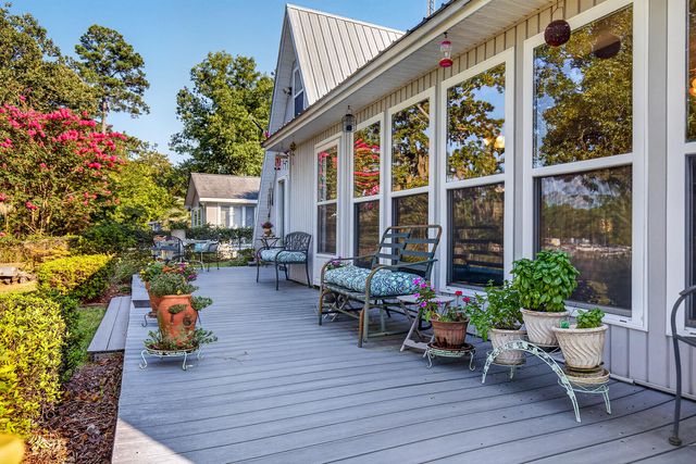 1039 Summerford Lane, Manning, SC 29102
