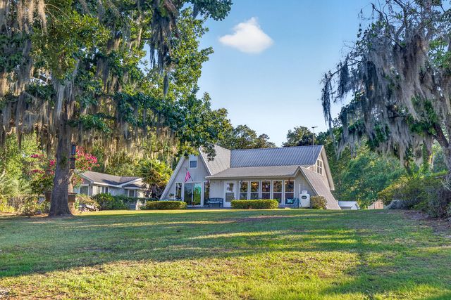 1039 Summerford Lane, Manning, SC 29102