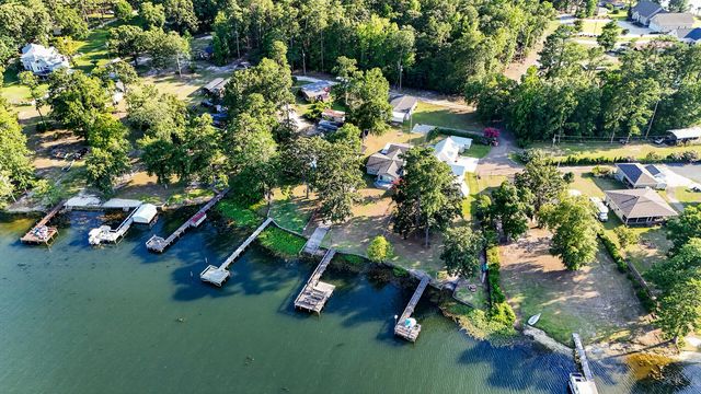 1039 Summerford Lane, Manning, SC 29102