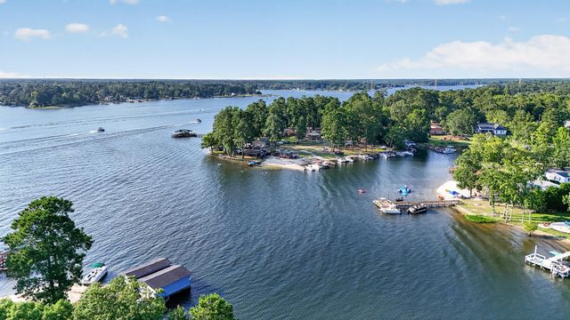 1039 Summerford Lane, Manning, SC 29102