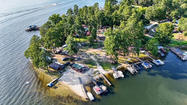 1039 Summerford Lane, Manning, SC 29102