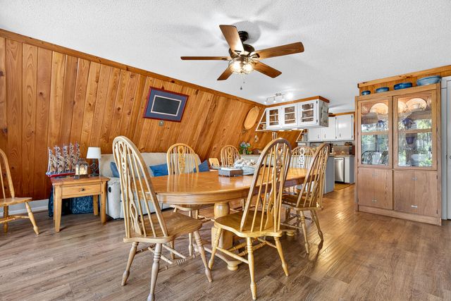 1039 Summerford Lane, Manning, SC 29102