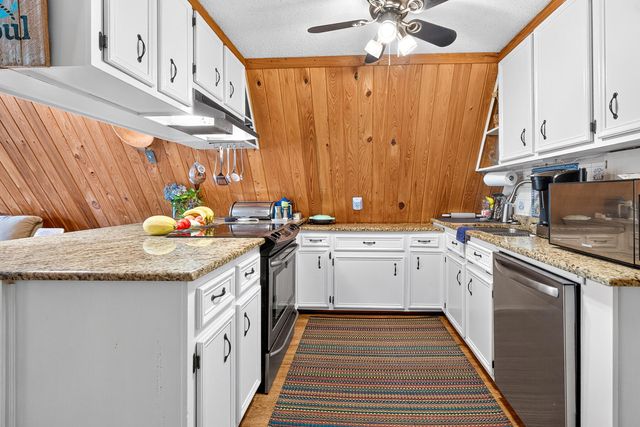 1039 Summerford Lane, Manning, SC 29102
