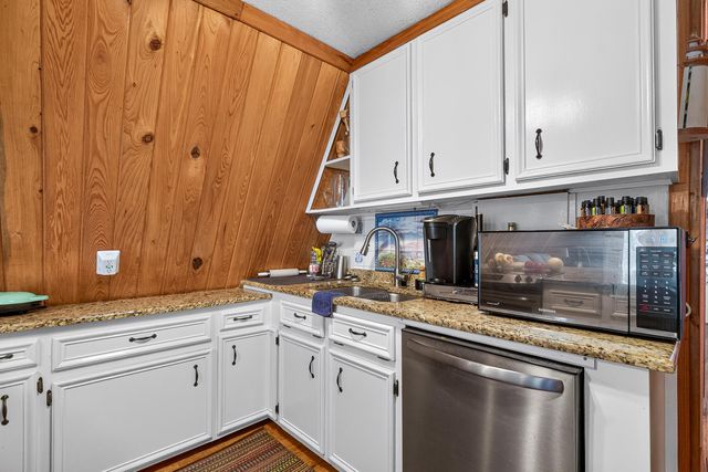 1039 Summerford Lane, Manning, SC 29102
