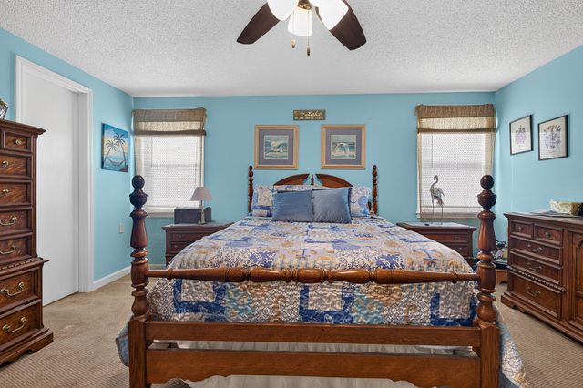 1039 Summerford Lane, Manning, SC 29102