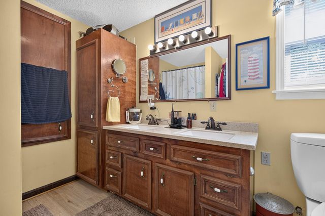 1039 Summerford Lane, Manning, SC 29102
