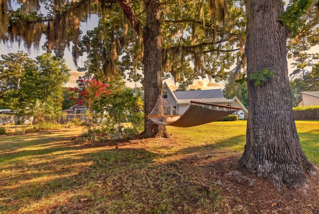 1039 Summerford Lane, Manning, SC 29102