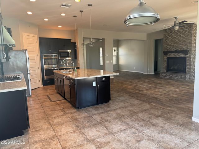 10005 W Spur Drive, Peoria, AZ 85383