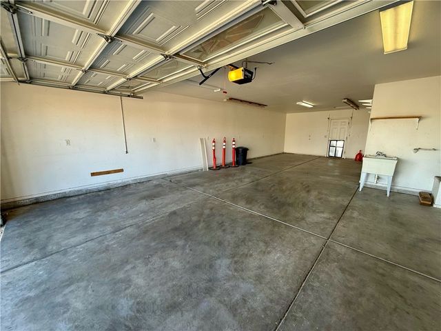 3082 Southern Loop, Kingman, AZ 86401