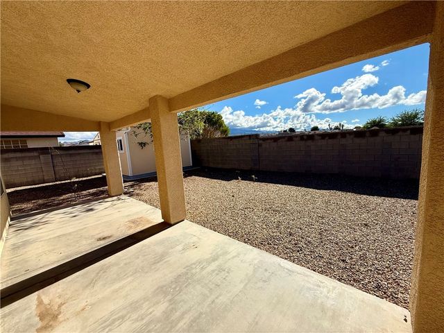 3082 Southern Loop, Kingman, AZ 86401