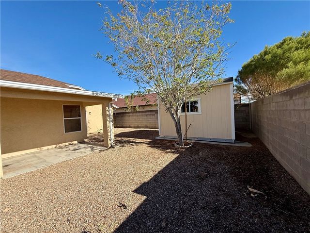 3082 Southern Loop, Kingman, AZ 86401