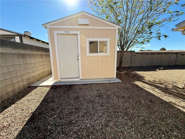 3082 Southern Loop, Kingman, AZ 86401