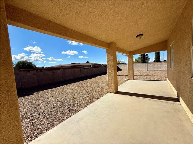 3082 Southern Loop, Kingman, AZ 86401