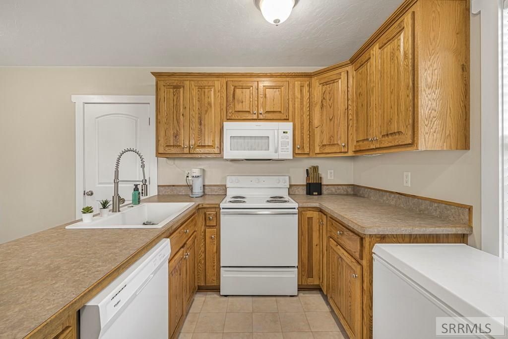 Image 13 of property listing at 4824 W Broadway Street, Idaho Falls, ID 83402