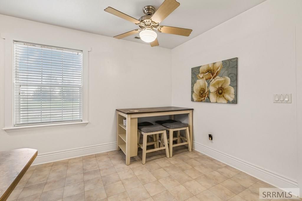 Image 17 of property listing at 4824 W Broadway Street, Idaho Falls, ID 83402