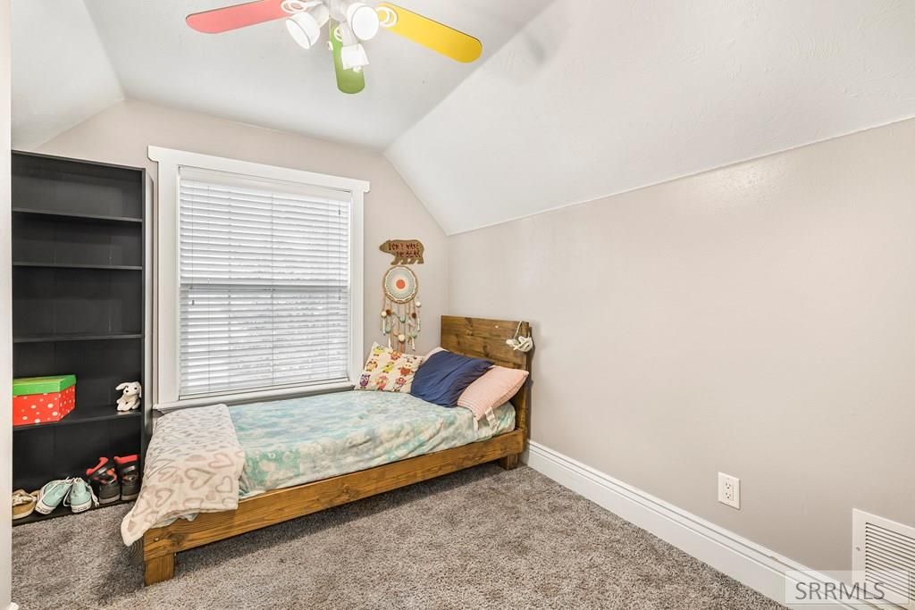 Image 32 of property listing at 4824 W Broadway Street, Idaho Falls, ID 83402