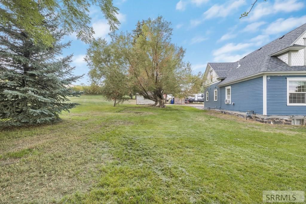 Image 36 of property listing at 4824 W Broadway Street, Idaho Falls, ID 83402