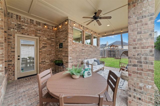 9942 Beautyberry, Conroe, TX 77385