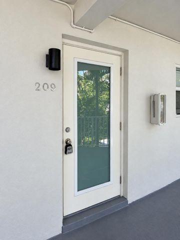 1439 S Ocean Blvd Apt 209, Lauderdale By The Sea, FL 33062
