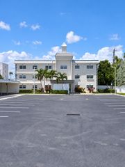 1439 S Ocean Blvd Apt 209, Lauderdale By The Sea, FL 33062