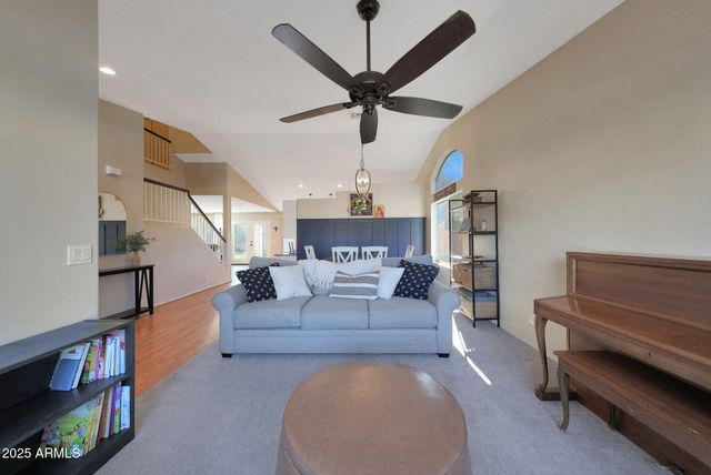 167 W SHAMROCK Street, Gilbert, AZ 85233