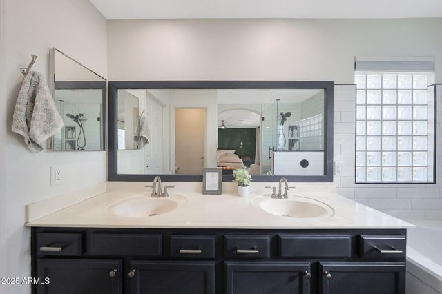 167 W SHAMROCK Street, Gilbert, AZ 85233