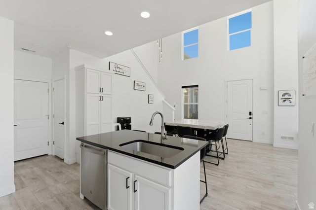 7151 W IRON SPRING LN, West Jordan, UT 84081