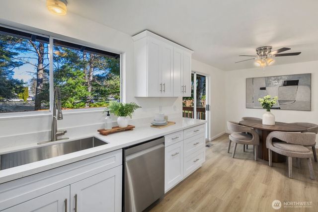 4403 224th Place SW, Mountlake Terrace, WA 98043