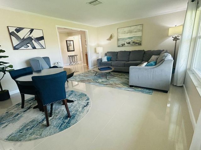 5430 Guildcrest Street, Lake Worth, FL 33463