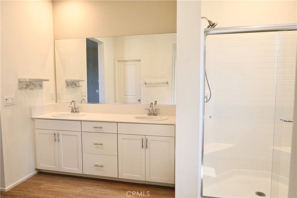 Image 14 of property listing at 5315 Mariner Ln, Chino, CA 91701