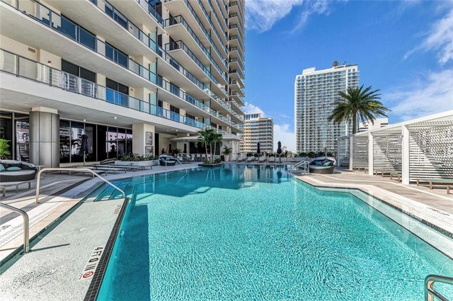 275 1ST AVENUE S 2204, St Petersburg, FL 33701