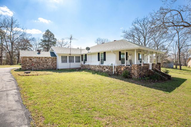 1148 State Highway Bb, Hollister, MO 65672