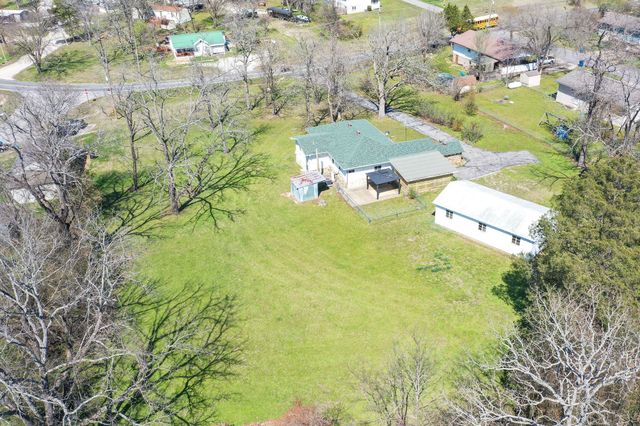 1148 State Highway Bb, Hollister, MO 65672