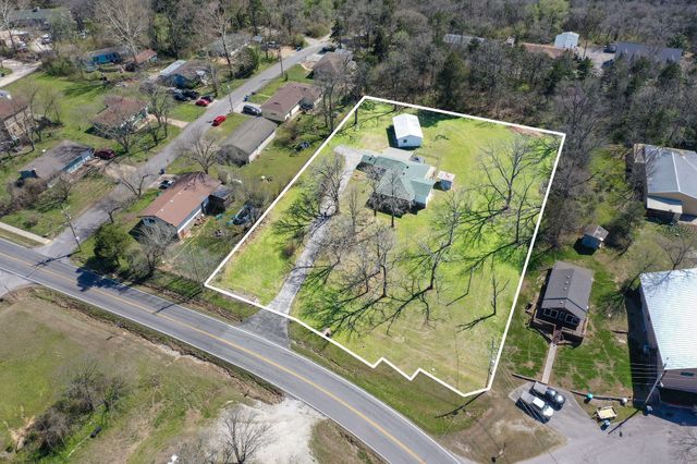 1148 State Highway Bb, Hollister, MO 65672