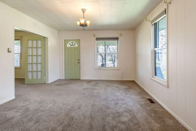 1148 State Highway Bb, Hollister, MO 65672