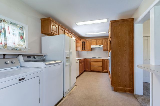 1148 State Highway Bb, Hollister, MO 65672