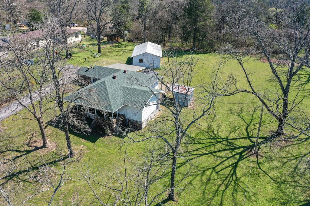 1148 State Highway Bb, Hollister, MO 65672