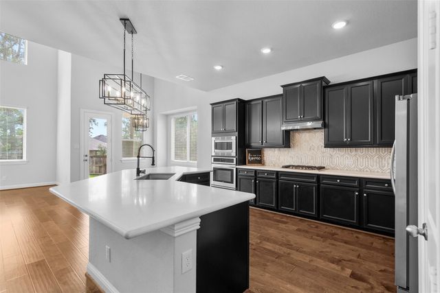 148 Gray Pine Grove Way, Conroe, TX 77318