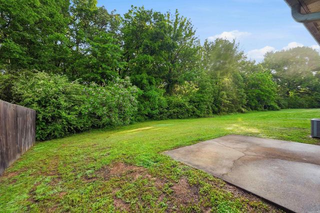 1340 Pyramid Dr, Conway, AR 72034