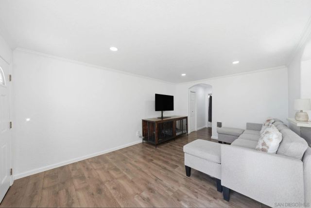 1687 Pentecost Way 4, San Diego, CA 92105