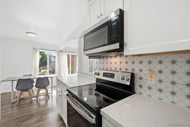 1687 Pentecost Way 4, San Diego, CA 92105