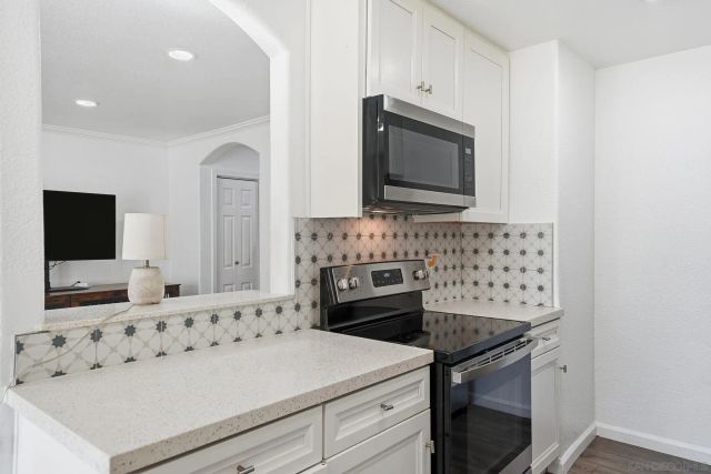 1687 Pentecost Way 4, San Diego, CA 92105