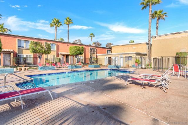 1687 Pentecost Way 4, San Diego, CA 92105