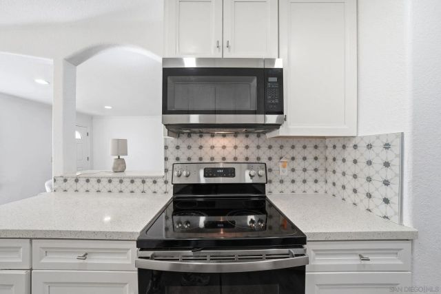 1687 Pentecost Way 4, San Diego, CA 92105