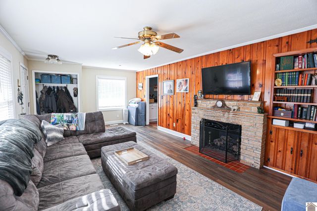 5019 Reidland Rd, Paducah, KY 42003