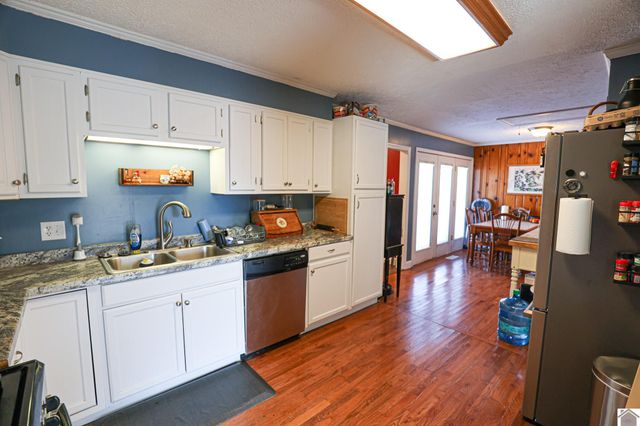 5019 Reidland Rd, Paducah, KY 42003