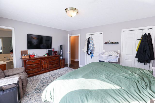 5019 Reidland Rd, Paducah, KY 42003